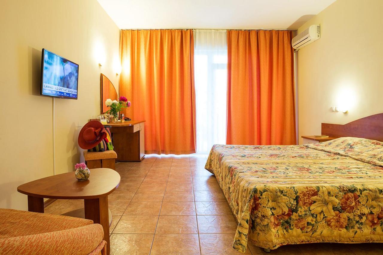 Ljuljak Hotel Golden Sands Luaran gambar