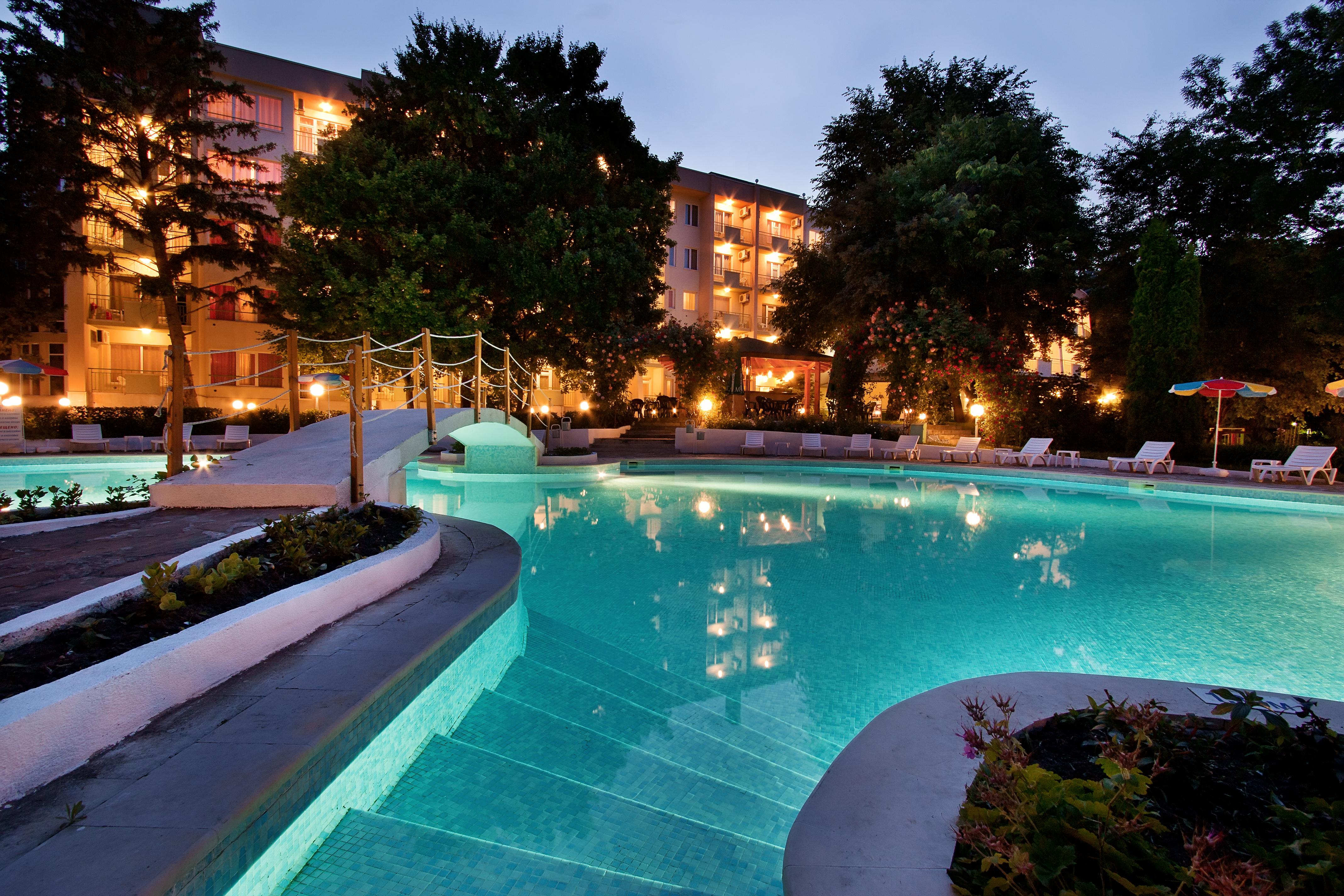 Ljuljak Hotel Golden Sands Luaran gambar