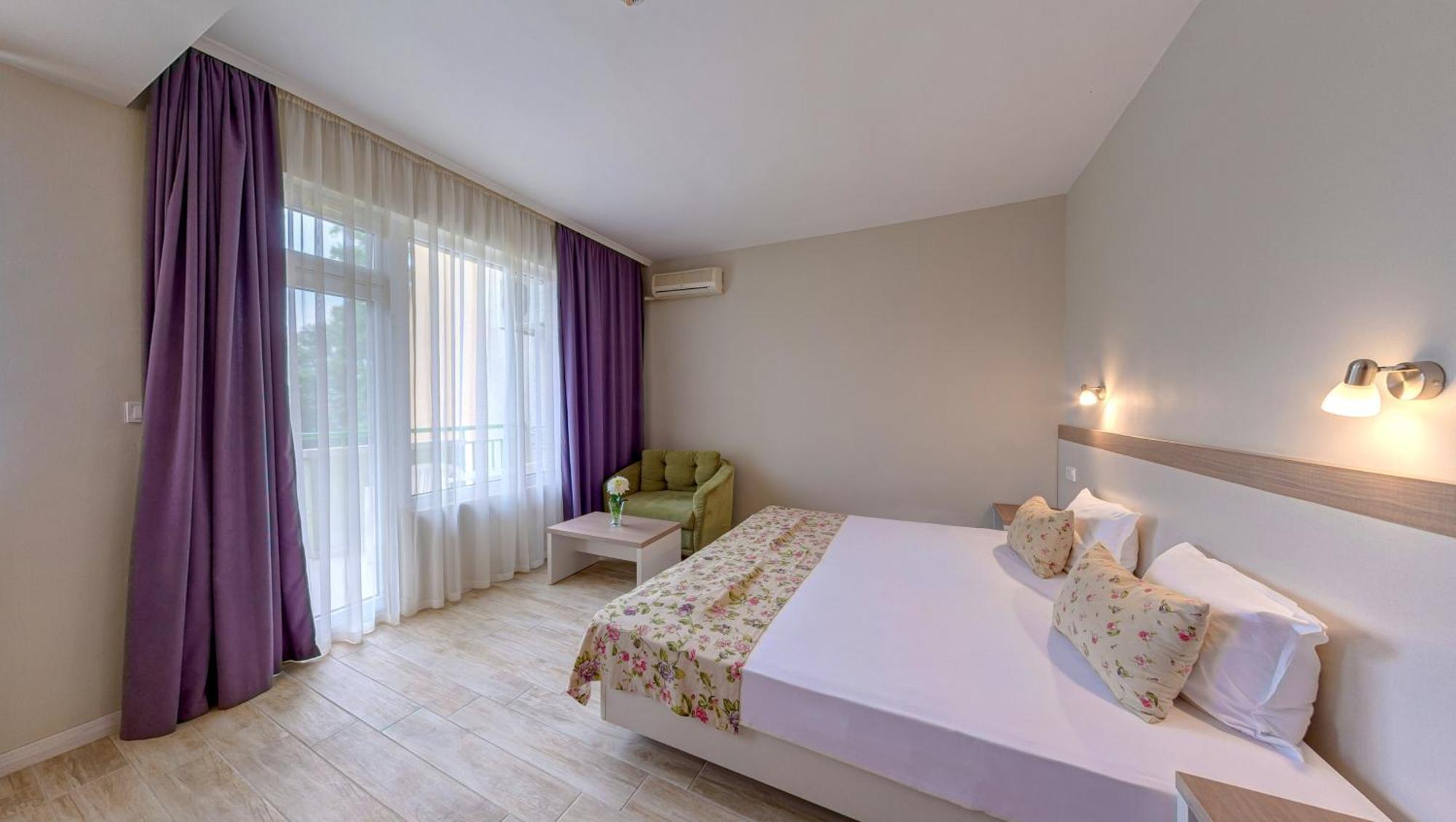 Ljuljak Hotel Golden Sands Luaran gambar
