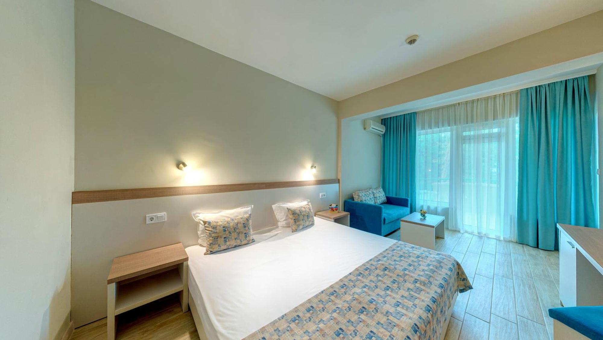 Ljuljak Hotel Golden Sands Luaran gambar