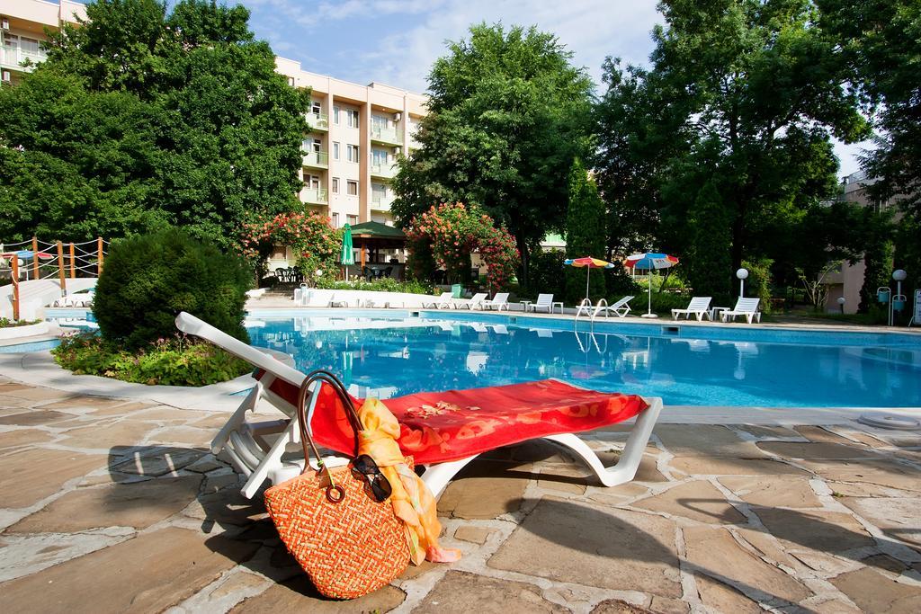 Ljuljak Hotel Golden Sands Luaran gambar