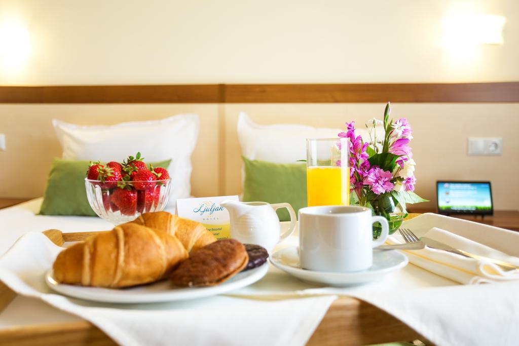 Ljuljak Hotel Golden Sands Luaran gambar