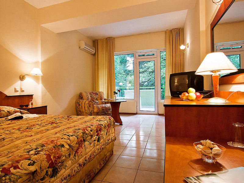 Ljuljak Hotel Golden Sands Luaran gambar