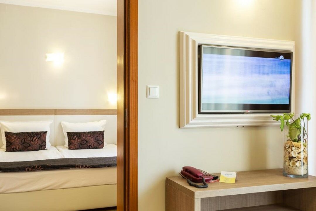 Ljuljak Hotel Golden Sands Luaran gambar