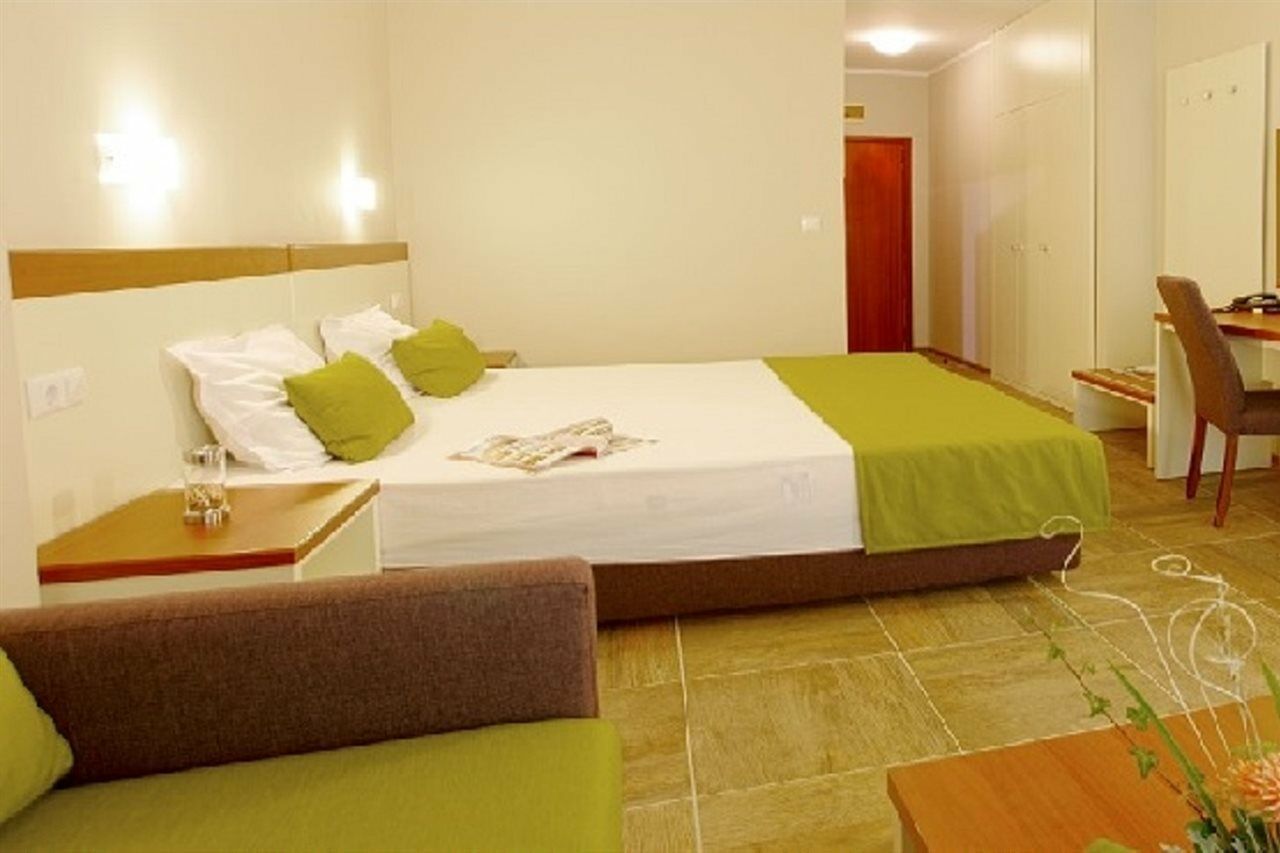 Ljuljak Hotel Golden Sands Luaran gambar