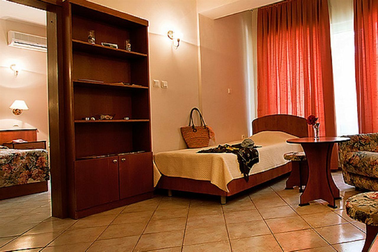 Ljuljak Hotel Golden Sands Luaran gambar